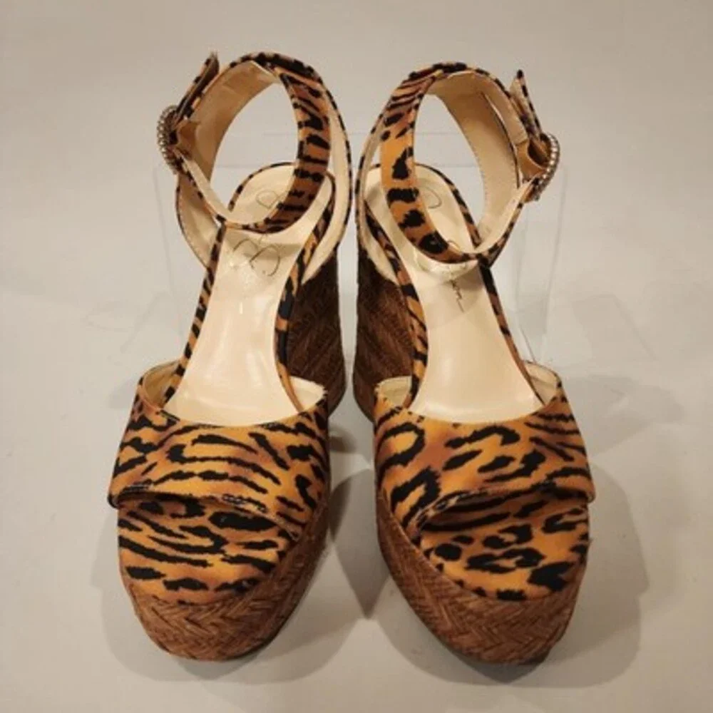 Jessica Simpson Kamindi Tiger Leopard Print Platform Wedges  Size 7 M
